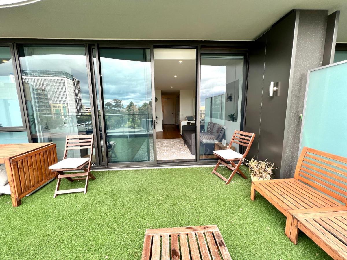 Readyset Apartments At Emerald Melbourne Ngoại thất bức ảnh