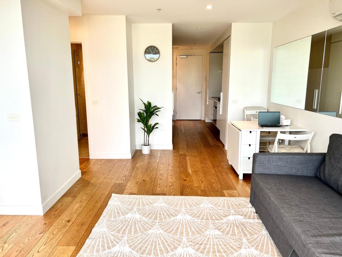 Readyset Apartments At Emerald Melbourne Ngoại thất bức ảnh