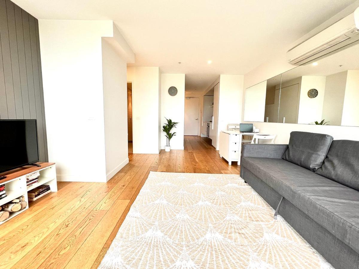 Readyset Apartments At Emerald Melbourne Ngoại thất bức ảnh